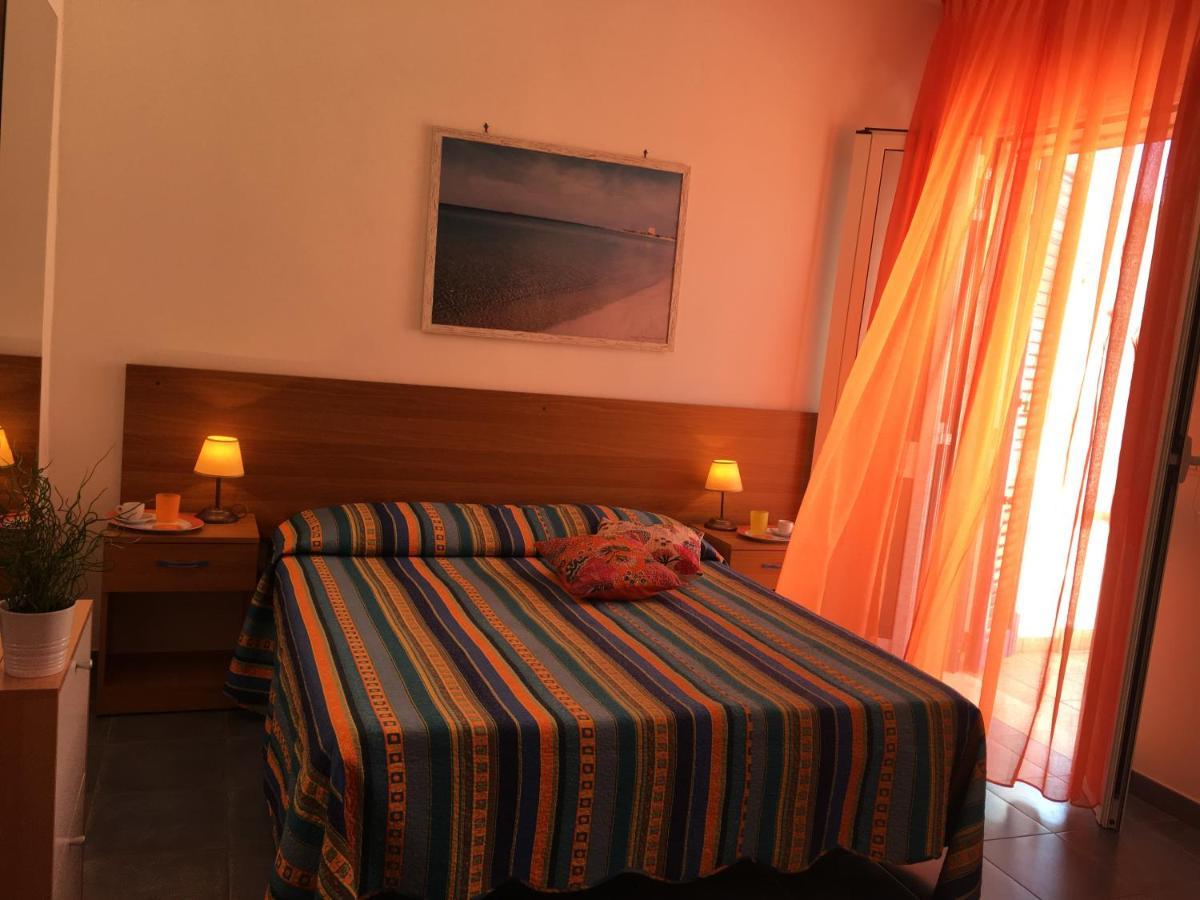 Samarcanda Camere E Appartamenti Porto Cesareo Exterior photo